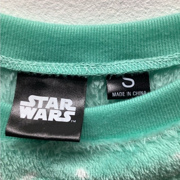 Disney Star Wars Size S Green X-MAS GROGU Holiday Juniors Sweatsuit. Preloved - Picture 6 of 7